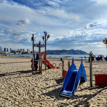 Esmeralda Sea Front Apartment Benidorm Exterior photo
