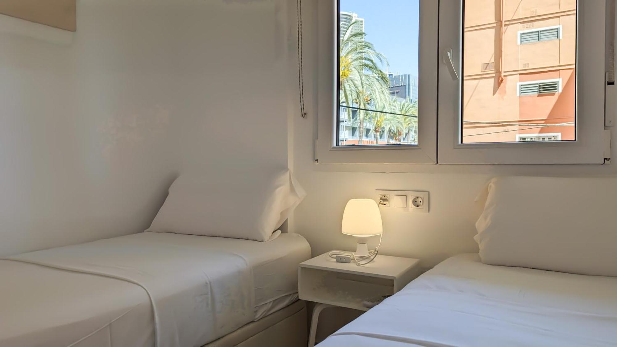 Esmeralda Sea Front Apartment Benidorm Exterior photo