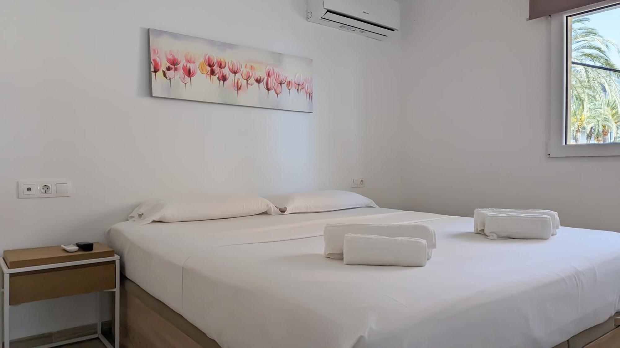 Esmeralda Sea Front Apartment Benidorm Exterior photo