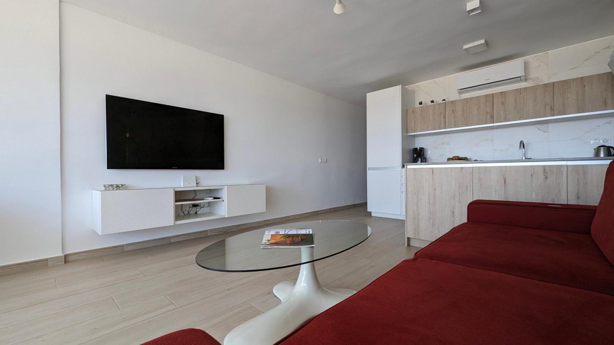 Esmeralda Sea Front Apartment Benidorm Exterior photo