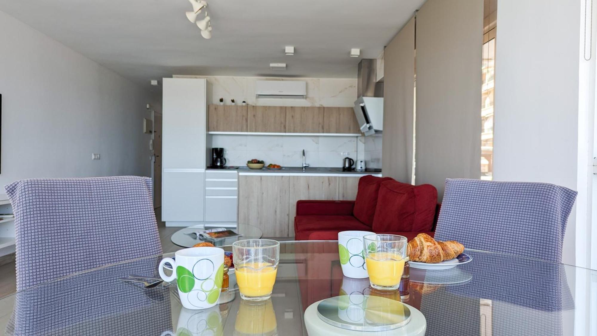 Esmeralda Sea Front Apartment Benidorm Exterior photo